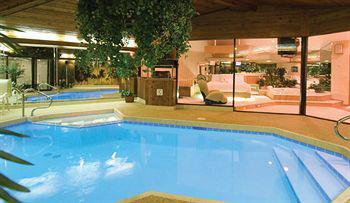 Sybaris Pool Suites Frankfort - Adults Only Bagian luar foto